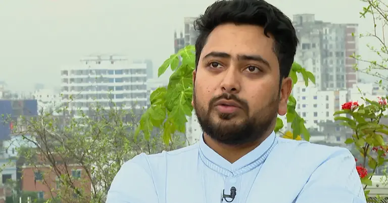 খালেদা জিয়ার উপস্থিতি জাতির জন্য গুরুত্বপূর্ণ: নাহিদ ইসলাম